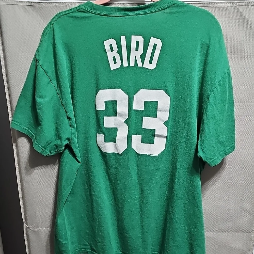 Green Boston Celtics T-Shirt - Picture 4 of 5